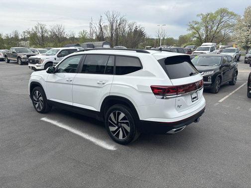 2025 Volkswagen Atlas 2.0T SE w/Technology 4MOTION