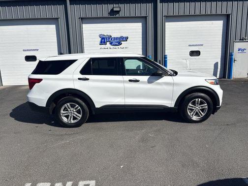 2022 Ford Explorer Base