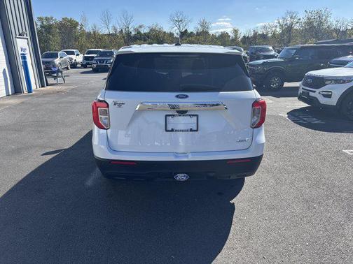 2022 Ford Explorer Base