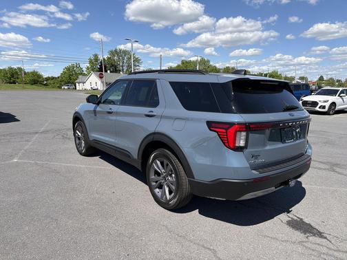 Vapor Blue Metallic 2026 Ford Explorer Active