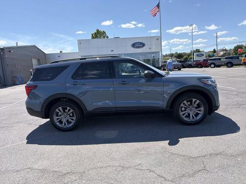 Vapor Blue Metallic 2026 Ford Explorer Active