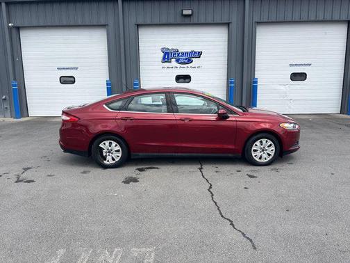2014 Ford Fusion S