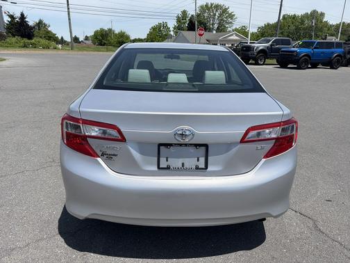 Classic Silver Metallic 2012 Toyota Camry LE