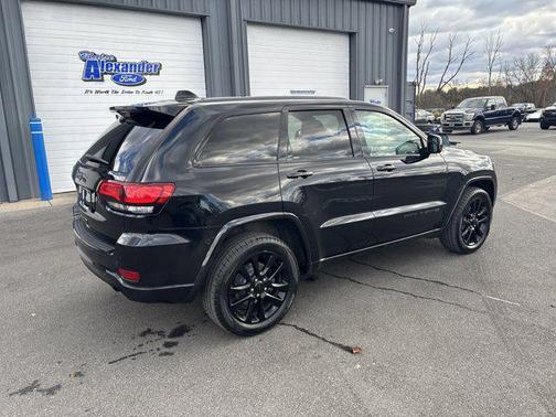 2018 Jeep Grand Cherokee Altitude