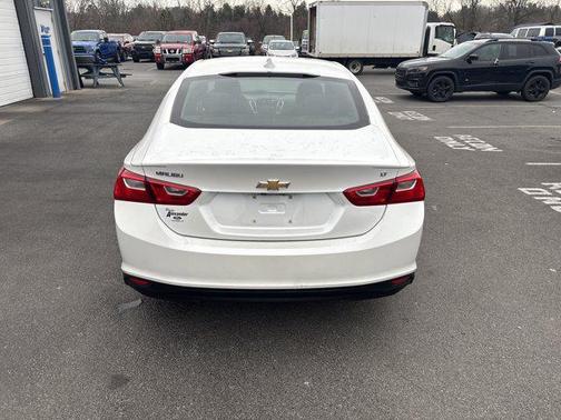 2017 Chevrolet Malibu 1LT