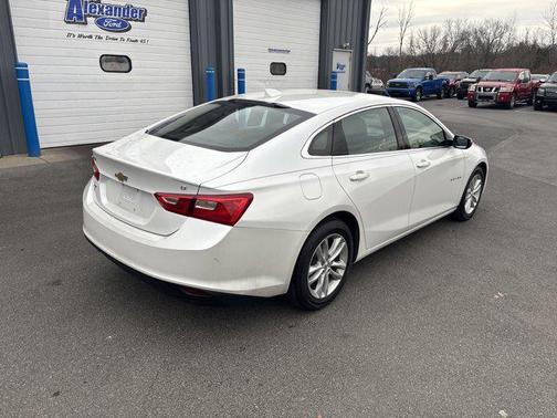 2017 Chevrolet Malibu 1LT