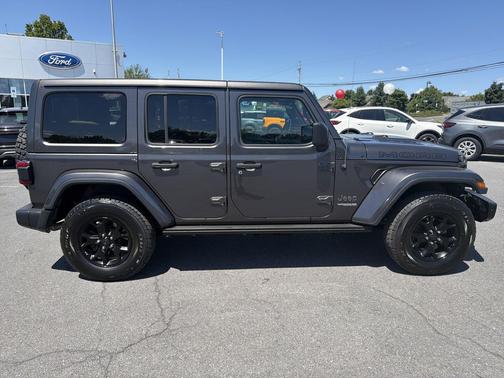 Granite Crystal Metallic Clearcoat 2019 Jeep Wrangler Unlimited Moab 4x4