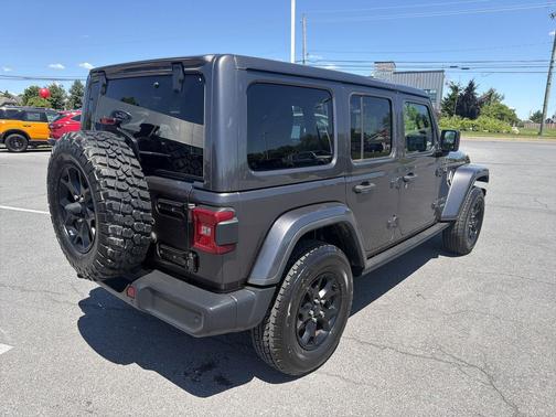 Granite Crystal Metallic Clearcoat 2019 Jeep Wrangler Unlimited Moab 4x4