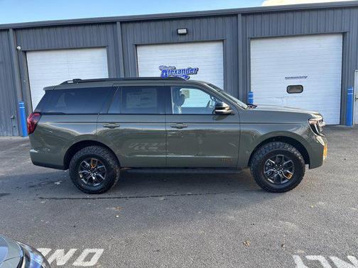 2025 Ford Expedition Tremor