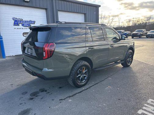 2025 Ford Expedition Tremor