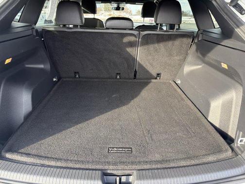 2020 Volkswagen Atlas Cross Sport 3.6L V6 SE w/Technology R-Line