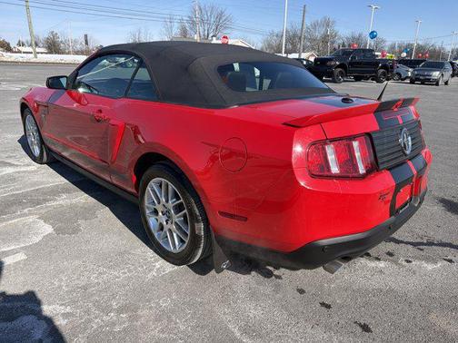 2012 Ford Mustang V6 Premium