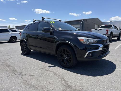 Labrador Black Pearl 2017 Mitsubishi Outlander Sport 2.0 LE