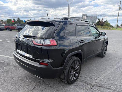 Diamond Black Crystal Pearlcoat 2021 Jeep Cherokee 80th Anniversary 4x4