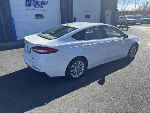 2020 Ford Fusion Hybrid SE
