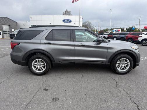 Carbonized Gray Metallic 2026 Ford Explorer Active