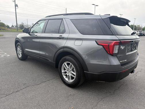 Carbonized Gray Metallic 2026 Ford Explorer Active
