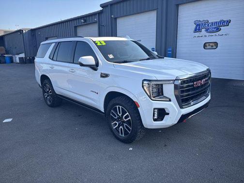 2023 GMC Yukon 4WD AT4