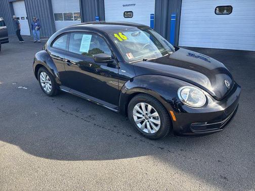 2016 Volkswagen Beetle 1.8T Wolfsburg Edition w/PZEV