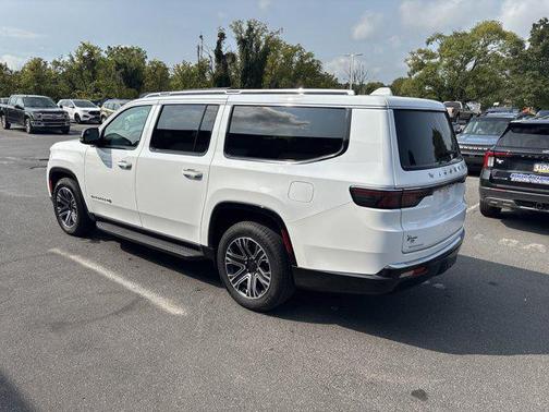 2023 Jeep Wagoneer L Series II 4x4