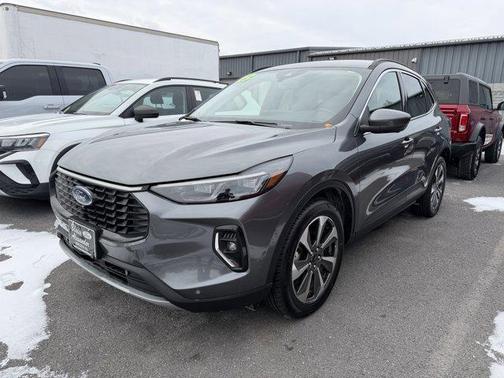 2023 Ford Escape Platinum