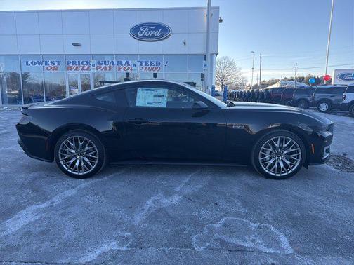 2026 Ford Mustang GT Premium