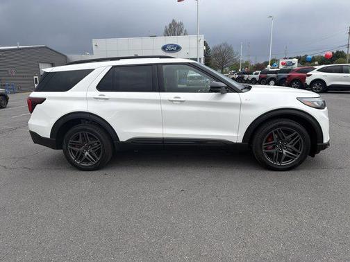 White 2026 Ford Explorer ST-Line