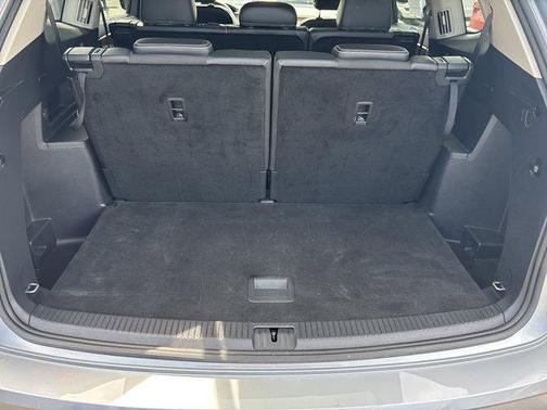 2024 Volkswagen Atlas 2.0T SE w/Technology 4MOTION