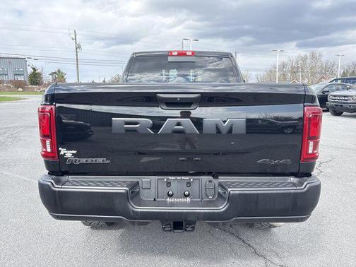 Diamond Black Crystal Pearlcoat 2026 RAM 2500 Power Wagon