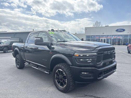 Diamond Black Crystal Pearlcoat 2026 RAM 2500 Power Wagon