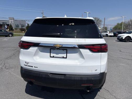 Summit White 2023 Chevrolet Traverse LT Leather
