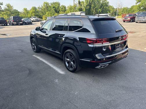 2021 Volkswagen Atlas 3.6L SE w/Technology