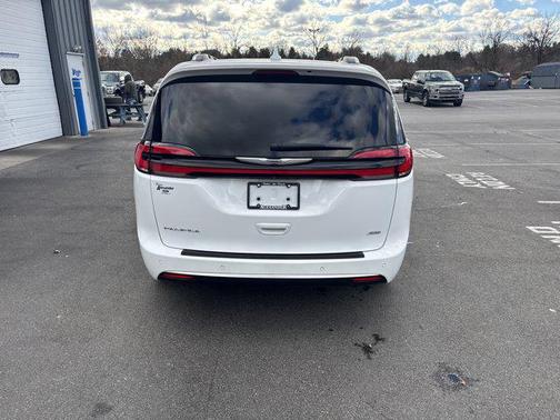 2021 Chrysler Pacifica L