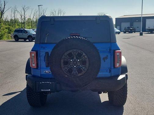 Velocity Blue Metallic 2022 Ford Bronco Wildtrak
