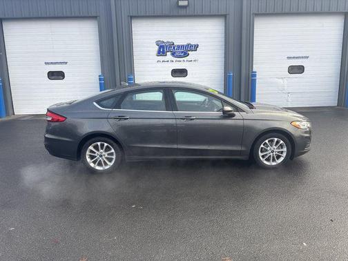 2020 Ford Fusion Hybrid SE