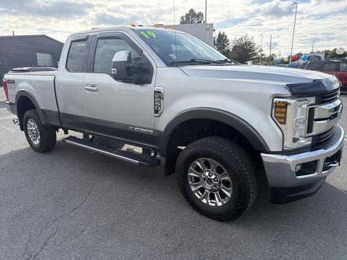 Ingot Silver 2019 Ford F-250 XLT