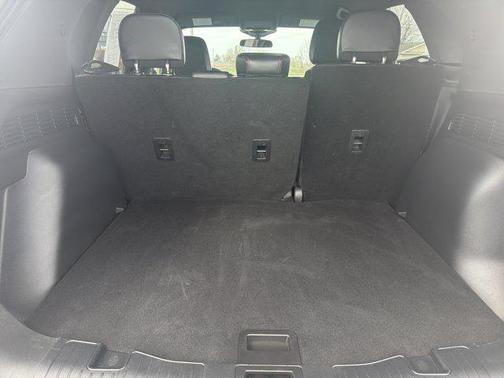 Black Metallic 2025 Ford Escape ST-Line Select