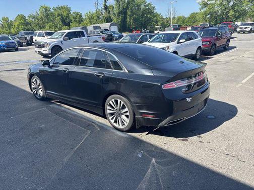 2017 Lincoln MKZ Base