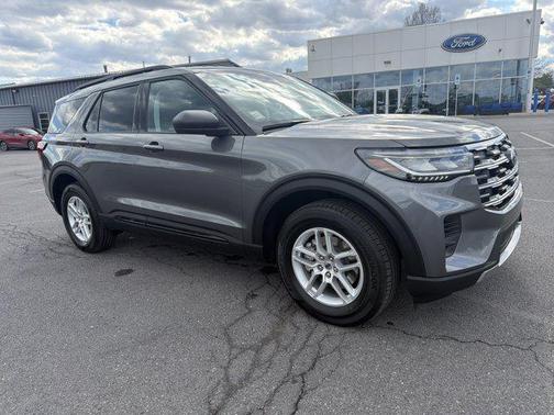 Carbonized Gray Metallic 2026 Ford Explorer Active