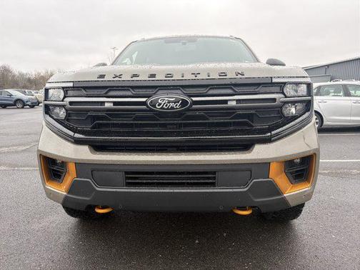 Marsh Gray 2026 Ford Expedition Tremor