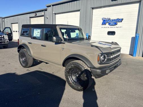 2025 Ford Bronco Base