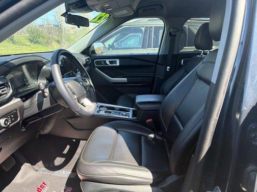 Stone Blue Metallic 2022 Ford Explorer XLT