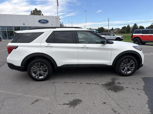 White Metallic 2027 Ford Explorer Active