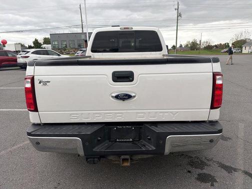 White Platinum Clearcoat Metallic 2016 Ford F-450 Lariat
