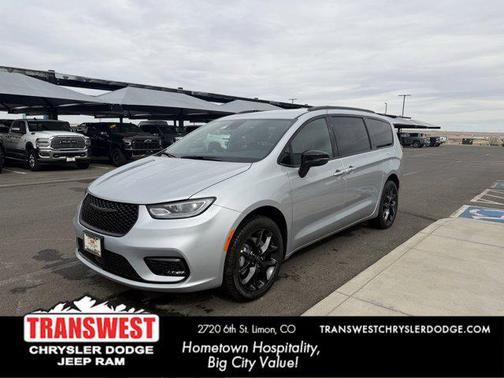 Silver Mist Clearcoat 2026 Chrysler Pacifica L