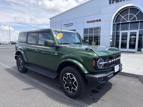 Green Metallic 2025 Ford Bronco Outer Banks