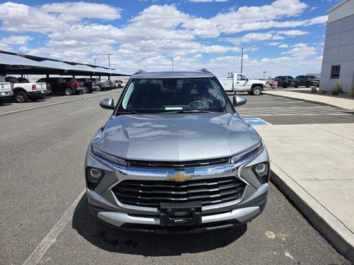 Sterling Gray Metallic 2025 Chevrolet Trailblazer LT