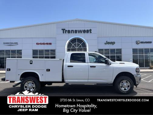 Bright White Clearcoat 2026 RAM 2500 Tradesman Crew Cab 4x4 8' Box