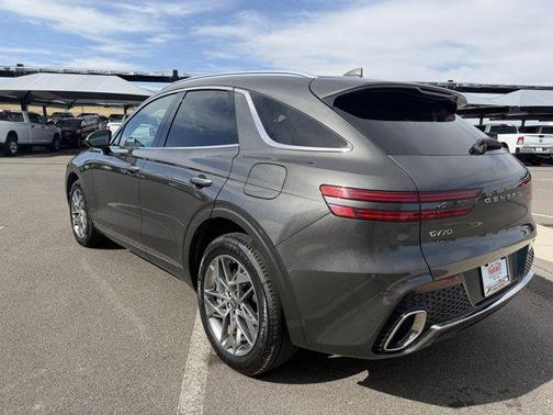Makalu Gray 2025 Genesis GV70 2.5T AWD