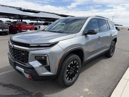 Sterling Gray Metallic 2025 Chevrolet Traverse AWD Z71